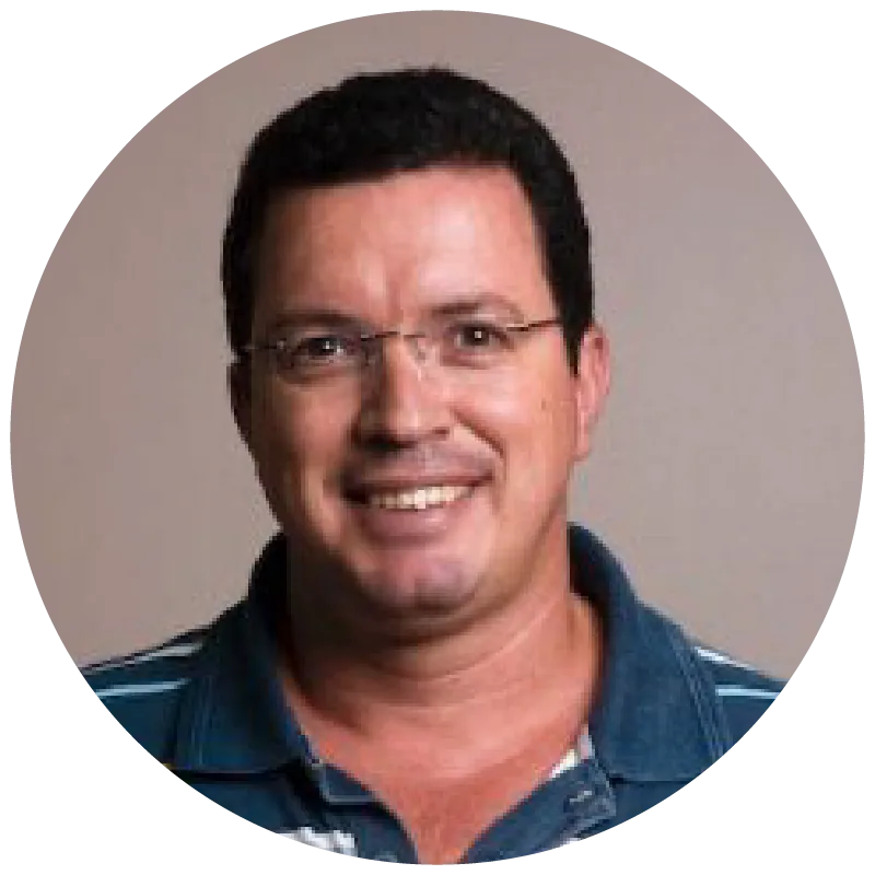 Retrato de Waldir Mafra especialista em controladoria no terceiro setor de organizações