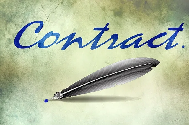 Palavra Contract caligrafia azul textura pergaminho envelhecido simboliza join venture acordo