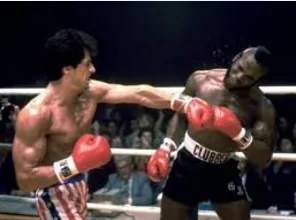 Boxeadores em luta representam comparação custeio absorção e custeio variável
