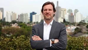Marcelo Lombardo Omie palestrante de planejamento para 2020 em retrato profissional